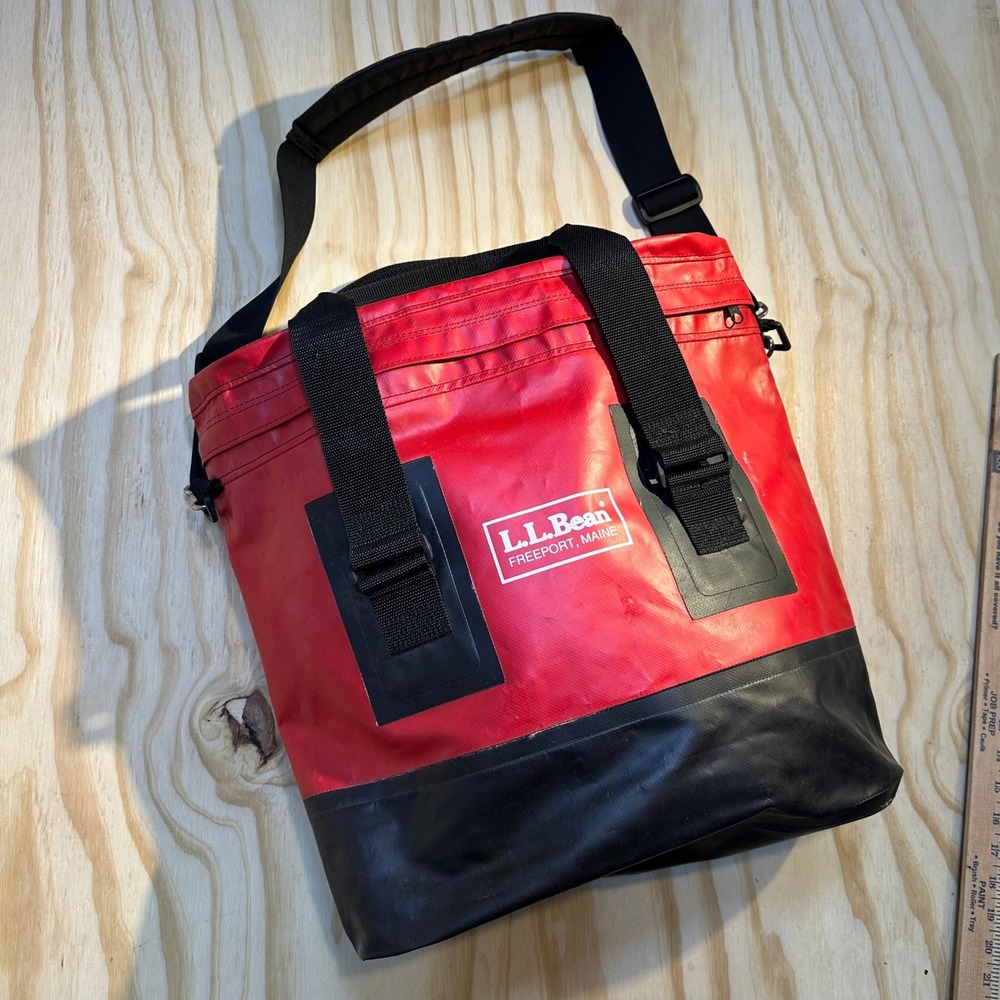 Rare LL Bean Waterproof Insulated Soft Bag Red Black Large Tote Shoulder Strap